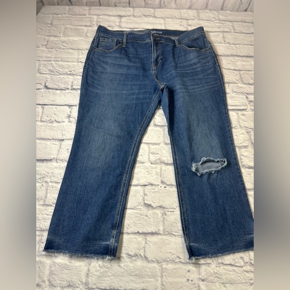 Old Navy Flare Mid-Rise Blue Jeans with Distressing. Size 16. - Picture 1 of 8